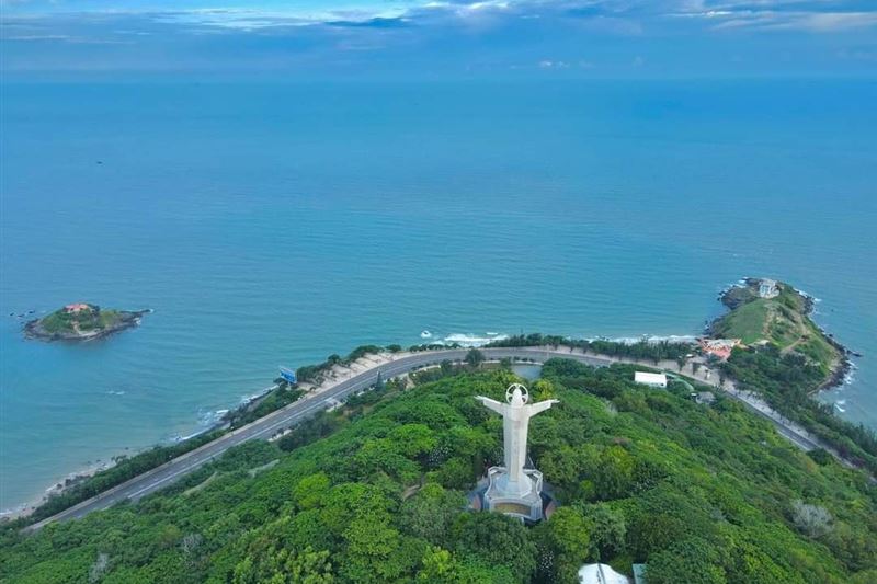 Vung Tau Beach Experience - Explore Top Attractions with Authentic Vietnamese Cuisine